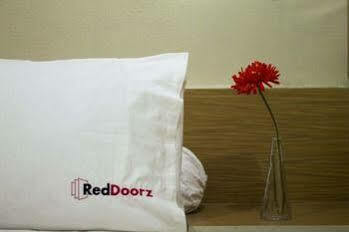 Hotel Reddoorz Near Raya Petitenget Seminyak (Bali)